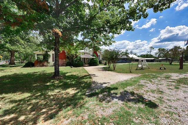 395 Case Rd, Prospect, TN 38477 - view of green lawn