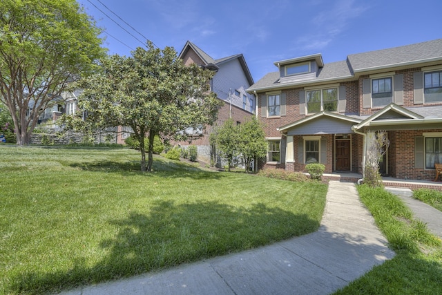 view of front of house featuring a front yard