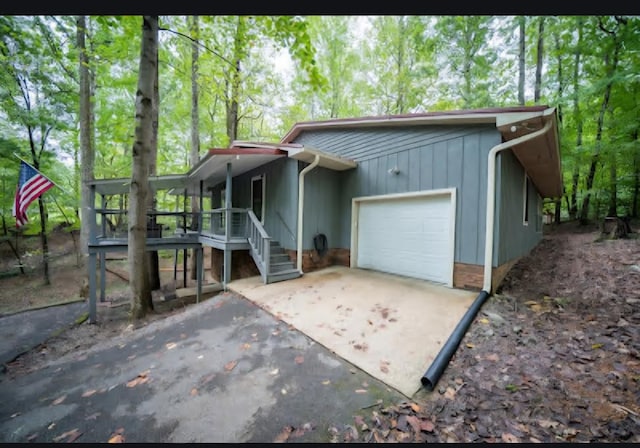 view of front of house with a garage