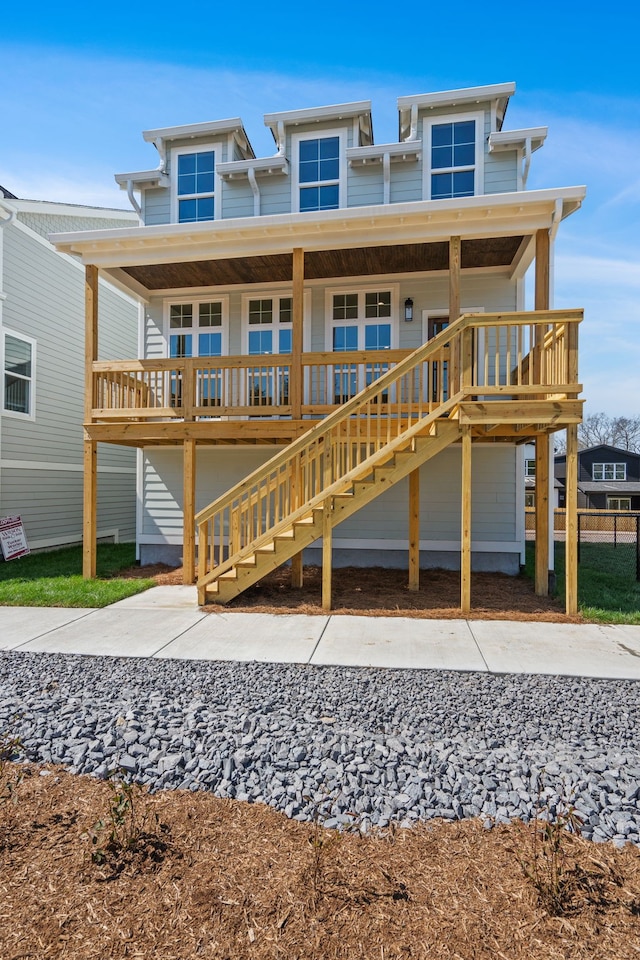 view of front facade with covered porch