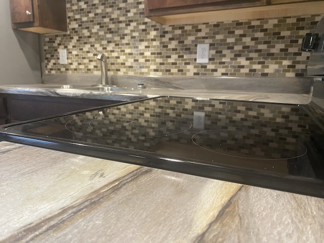 details featuring backsplash