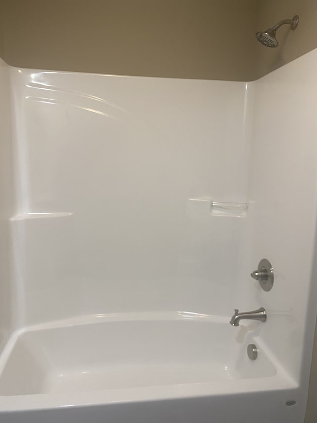 bathroom featuring shower / tub combination