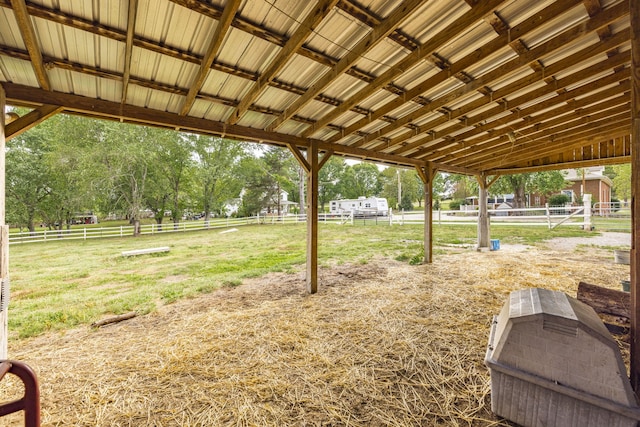 view of yard featuring a rural view