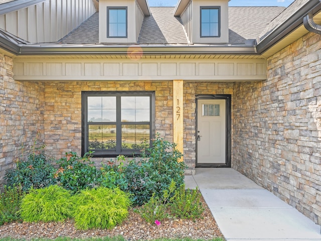 entrance to property with a porch