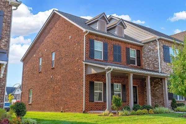 exterior space featuring a yard