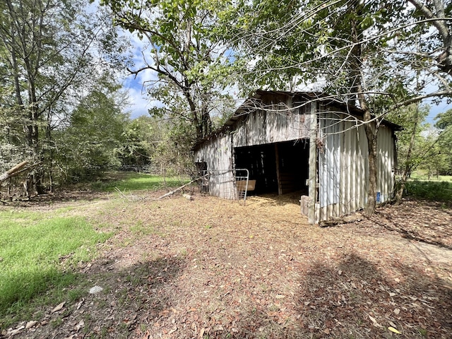 view of outbuilding