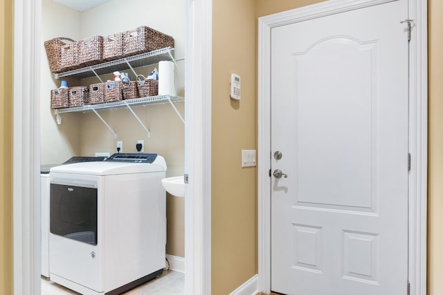 laundry room featuring electric dryer hookup