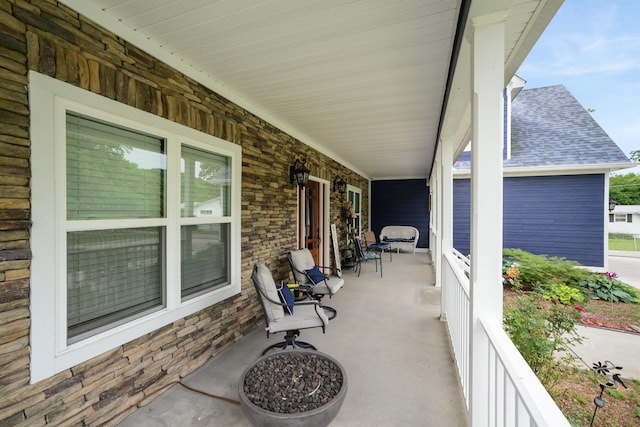 view of patio / terrace featuring covered porch