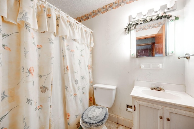 4803 Cordelia Ln, Chattanooga, TN 37416 - bathroom with vanity, a textured ceiling, and a shower with shower curtain