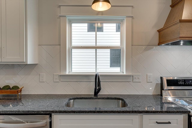 111 Arthur Ln, Cleveland, TN 37312 - kitchen with a sink, premium range hood, dishwasher, and white cabinets
