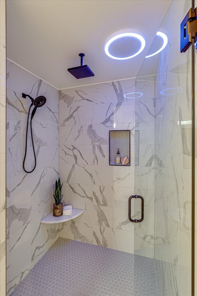 105 Arthur Ln, Cleveland, TN 37312 - bathroom with a marble finish shower