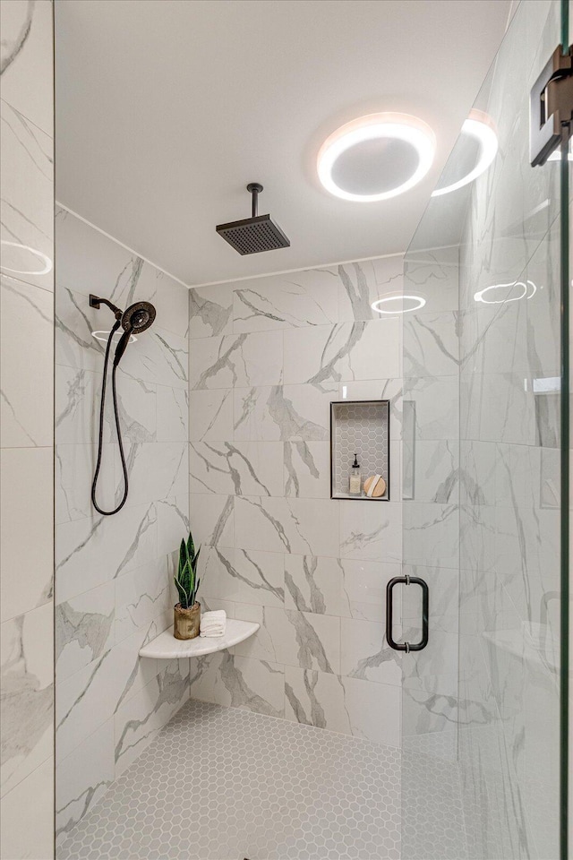 105 Arthur Ln, Cleveland, TN 37312 - full bath featuring a marble finish shower