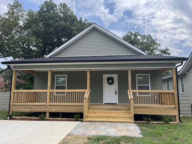 view of front of house with a porch