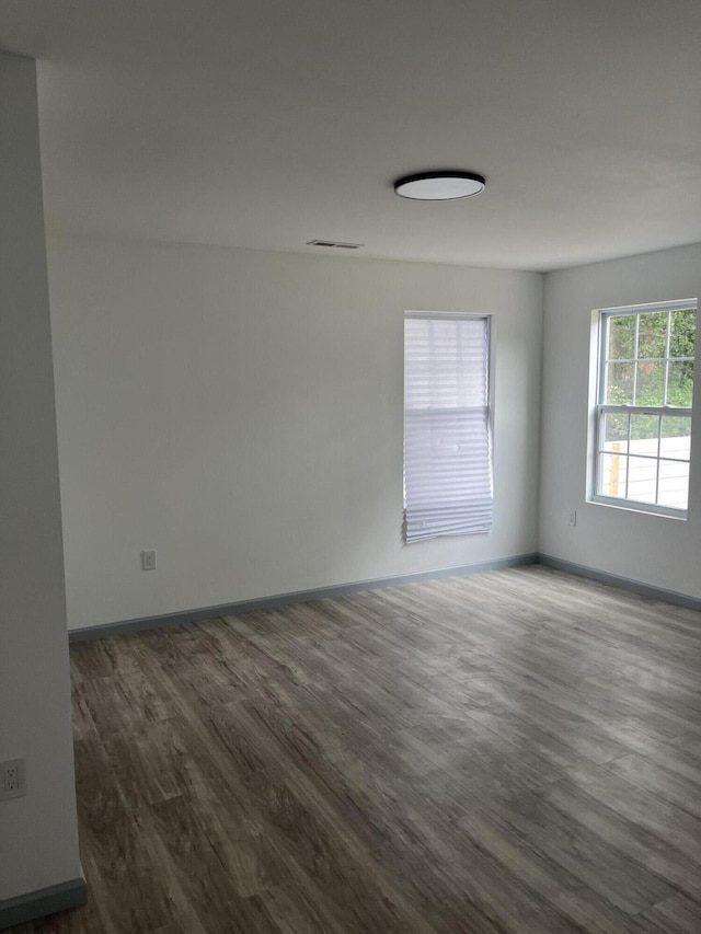 2008 Foust St, Chattanooga, TN 37407 - spare room featuring wood finished floors and baseboards