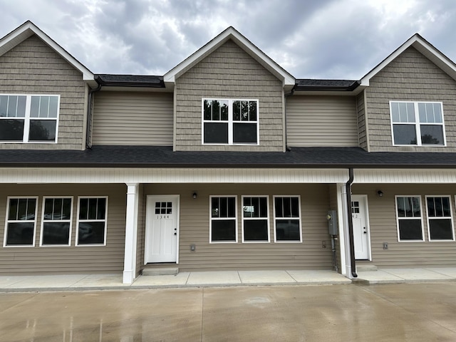 view of front of house with covered porch