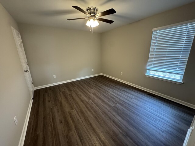 1603 Mantlo St, Springfield, TN 37172 - spare room featuring ceiling fan, dark wood finished floors, and baseboards