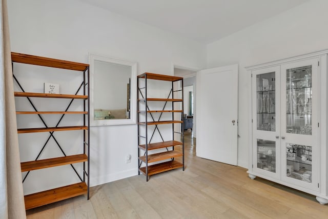 misc room featuring light hardwood / wood-style flooring