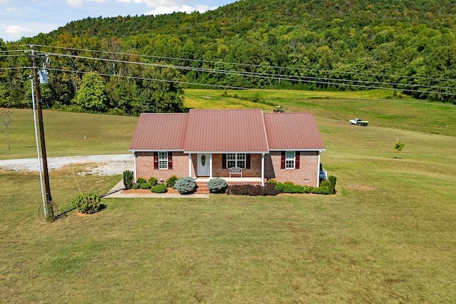 view of front of property with a front lawn