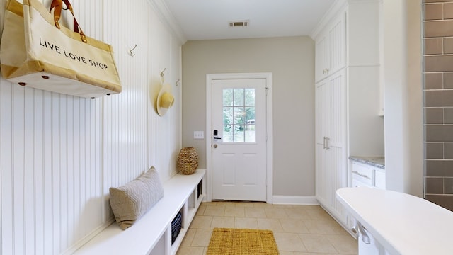 mudroom featuring light tile patterned floors