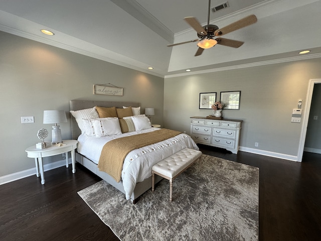 bedroom featuring ornamental molding, dark hardwood / wood-style floors, and ceiling fan