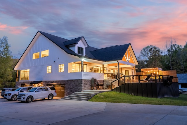 view of front of home featuring a garage