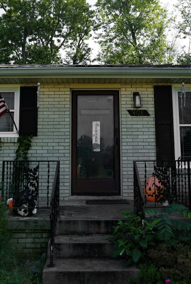 view of property entrance