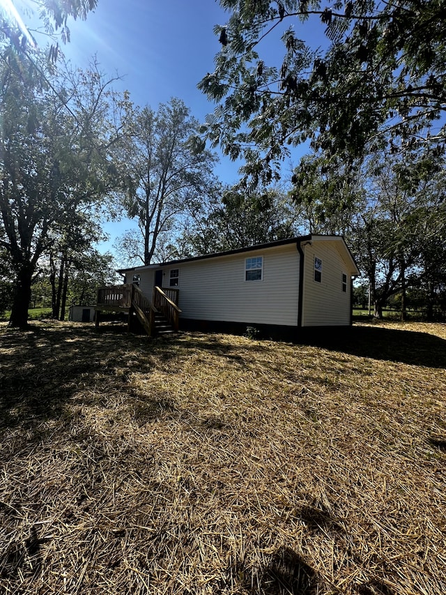 exterior space featuring a yard