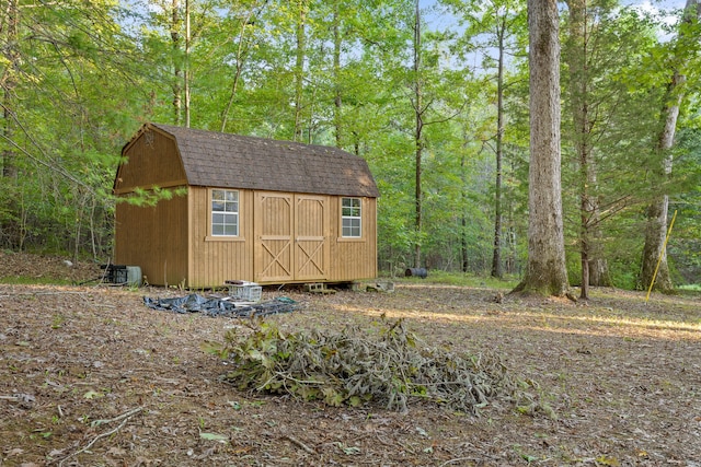 view of outdoor structure