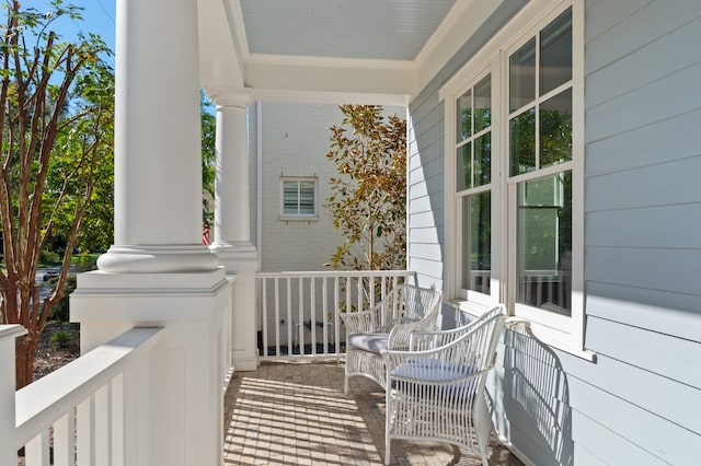 balcony with a porch