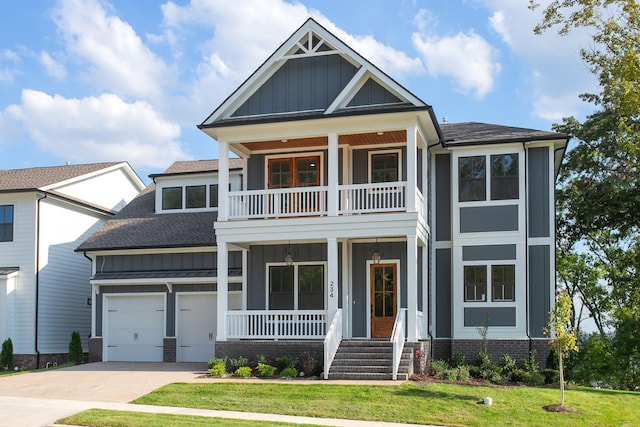 craftsman house featuring a porch, a balcony, and a front lawn