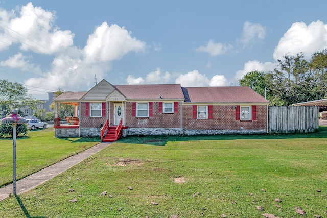 view of front of property with a front yard