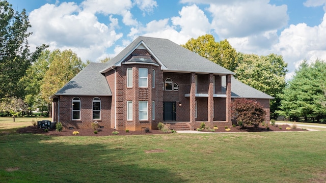 view of front of house with a front yard