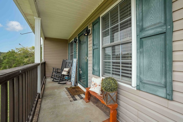 balcony with a porch