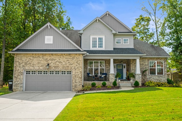 craftsman house featuring a front yard and a porch