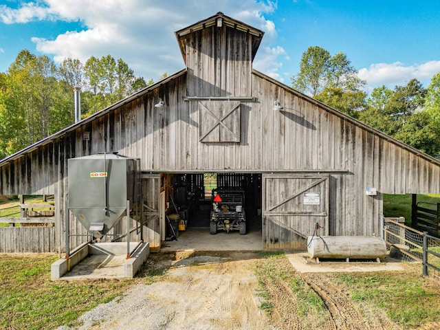 144 Abberly Ln, Hohenwald, TN 38462 - view of barn