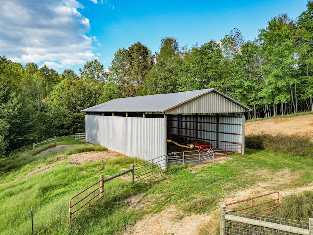 144 Abberly Ln, Hohenwald, TN 38462 - view of pole building featuring fence