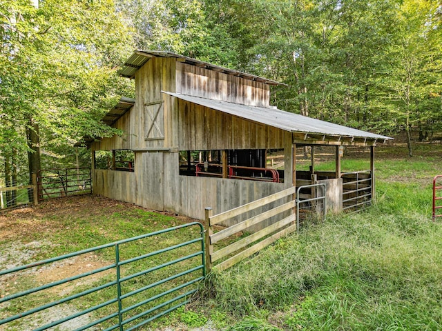 144 Abberly Ln, Hohenwald, TN 38462 - view of stable