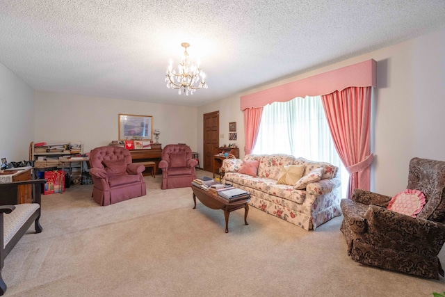 living room with light carpet, a chandelier, and a textured ceiling