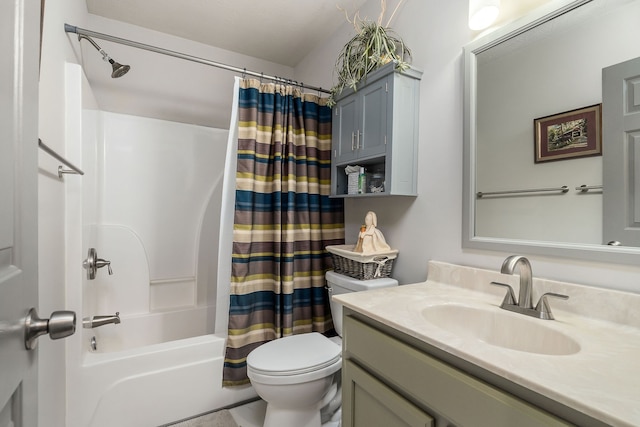 full bathroom with shower / bath combo with shower curtain, vanity, and toilet