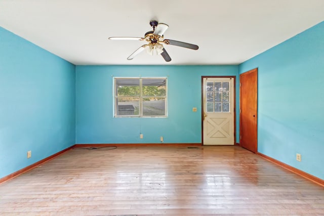 unfurnished room with light hardwood / wood-style floors and ceiling fan