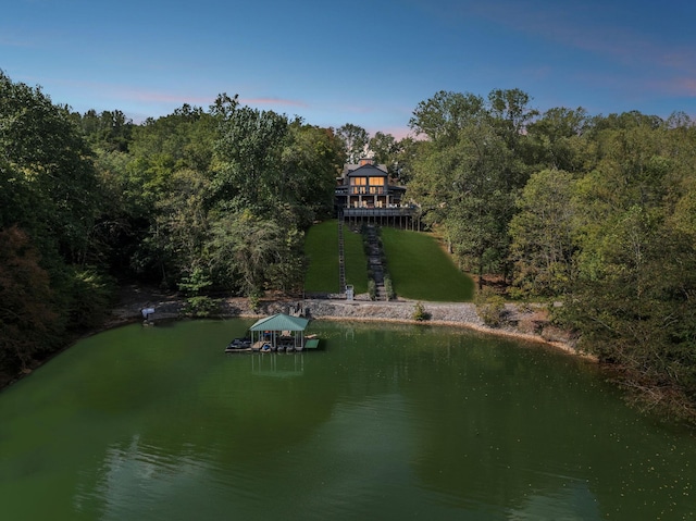 1657 Boswell Rd, Winchester, TN 37398 - aerial view of property and surrounding area with a large body of water