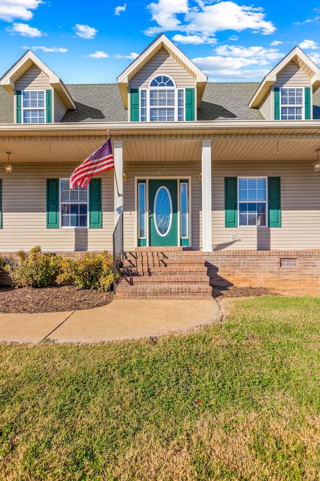 view of front of house with a front yard