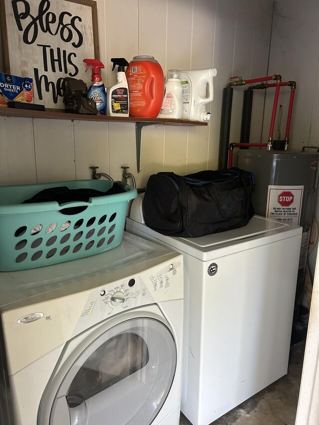 841 Asbury Dr, New Johnsonville, TN 37134 - washroom featuring washing machine and clothes dryer