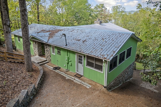 view of front of property