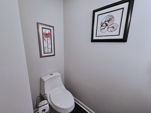 bathroom featuring toilet