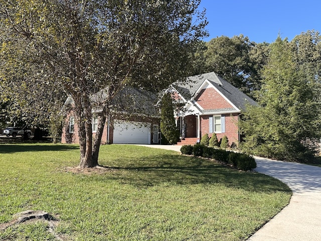 view of front of property with a front lawn