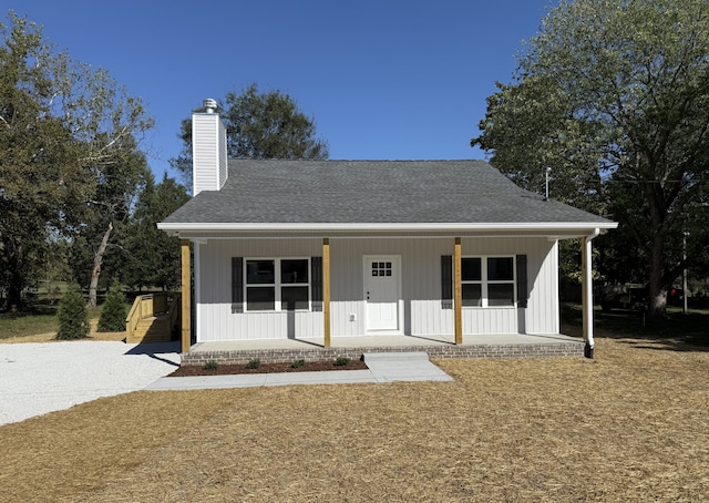 view of front of house featuring a porch