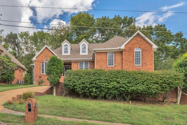 view of front of house with a front yard