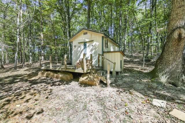 view of outbuilding