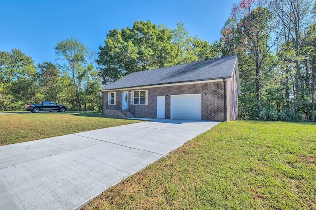 view of front of house featuring a front yard